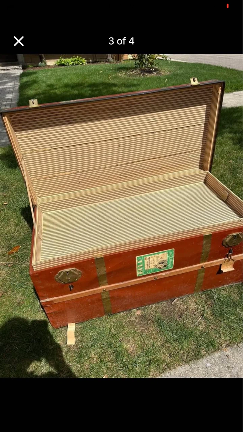 Antique steamer trunk - photo 3