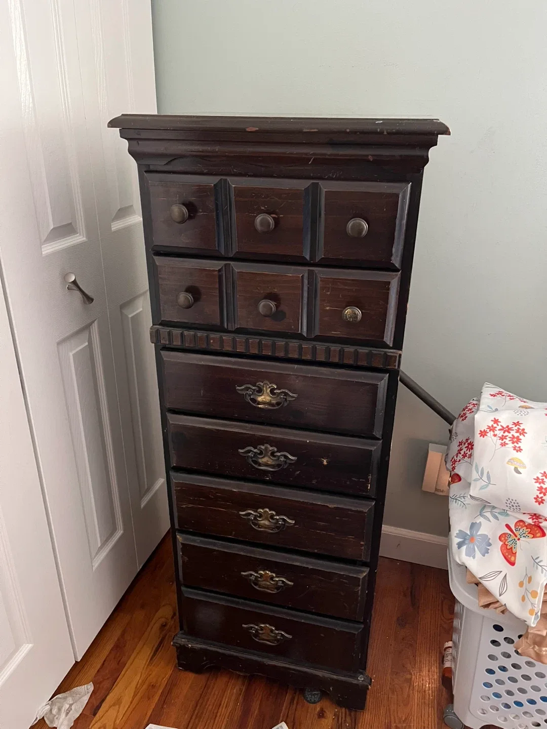 Wooden 8-Drawer Dresser