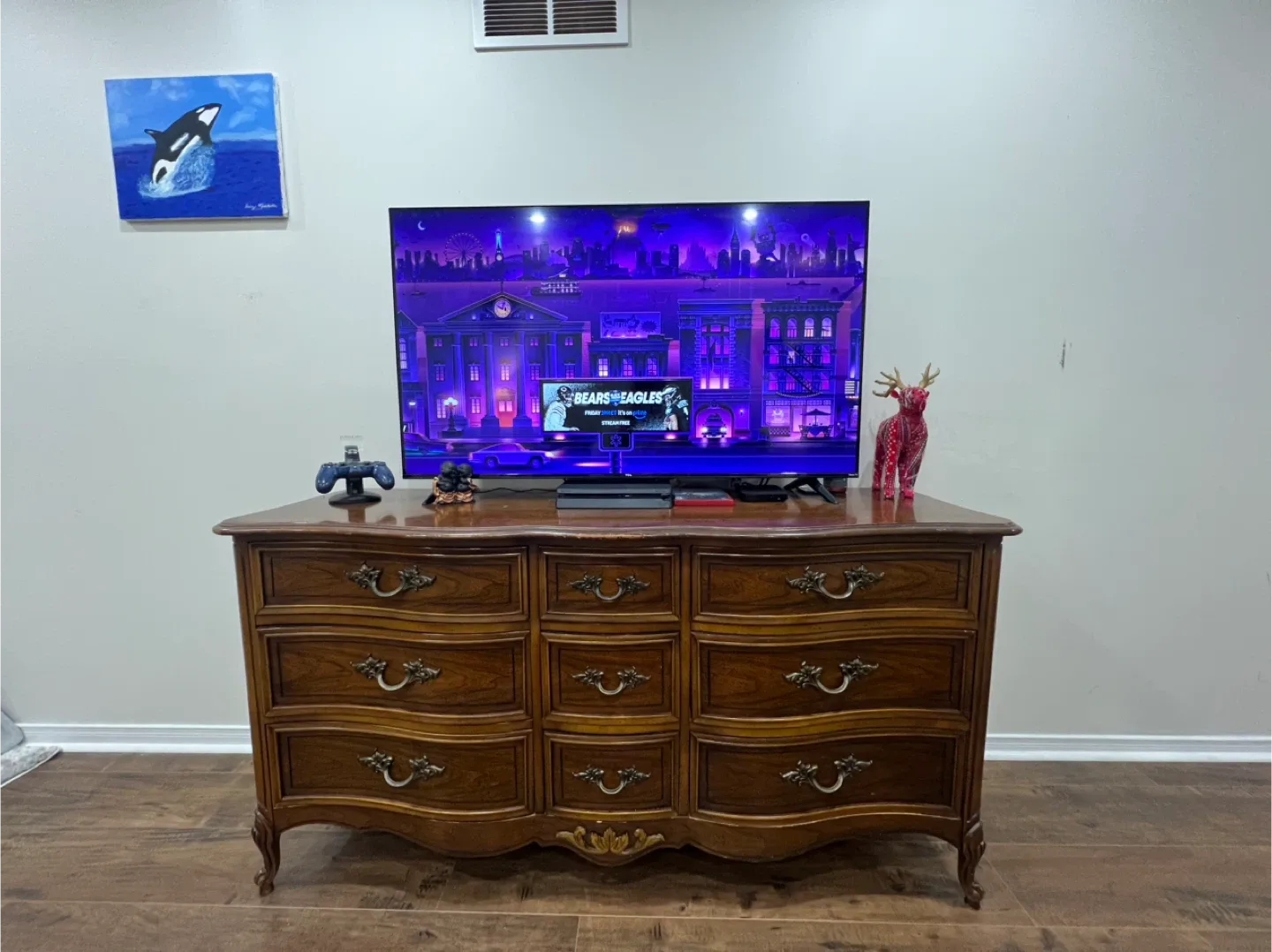 Vintage Wooden Dresser image indicator(2)