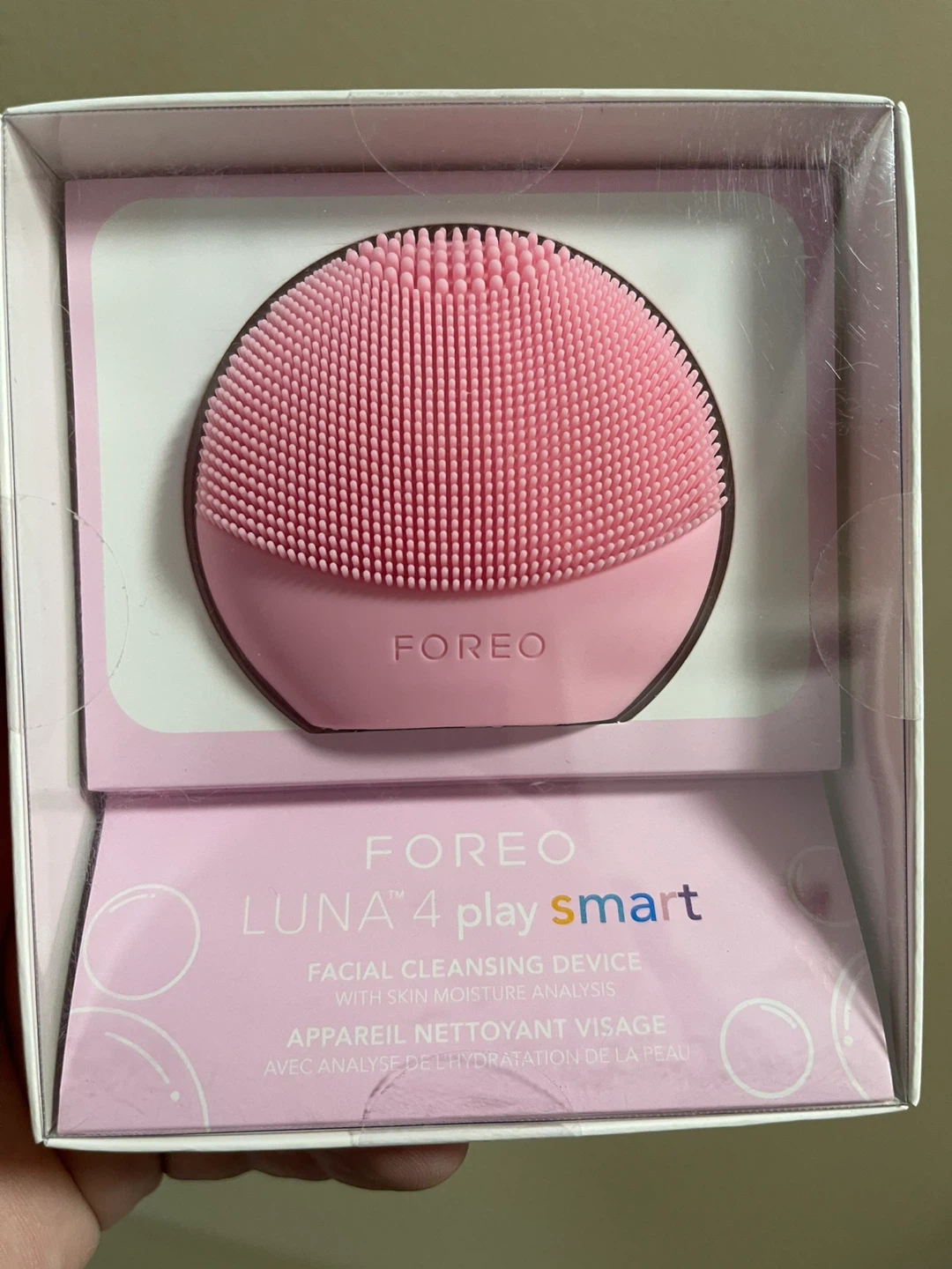 Foreo Luna 4 Play Facial Cleansing Device