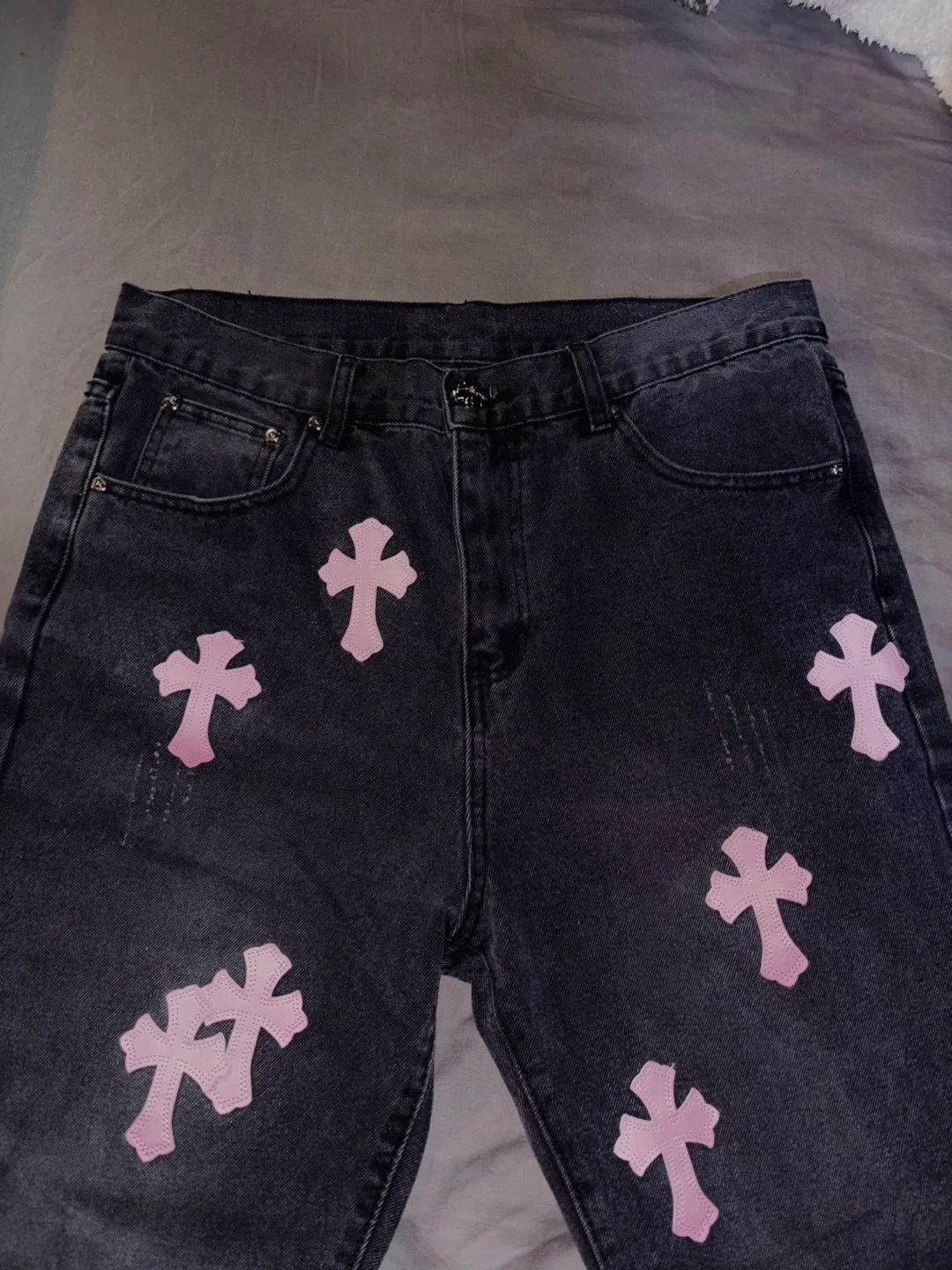 chrome hearts / levi’s pink cross jeans image indicator(2)