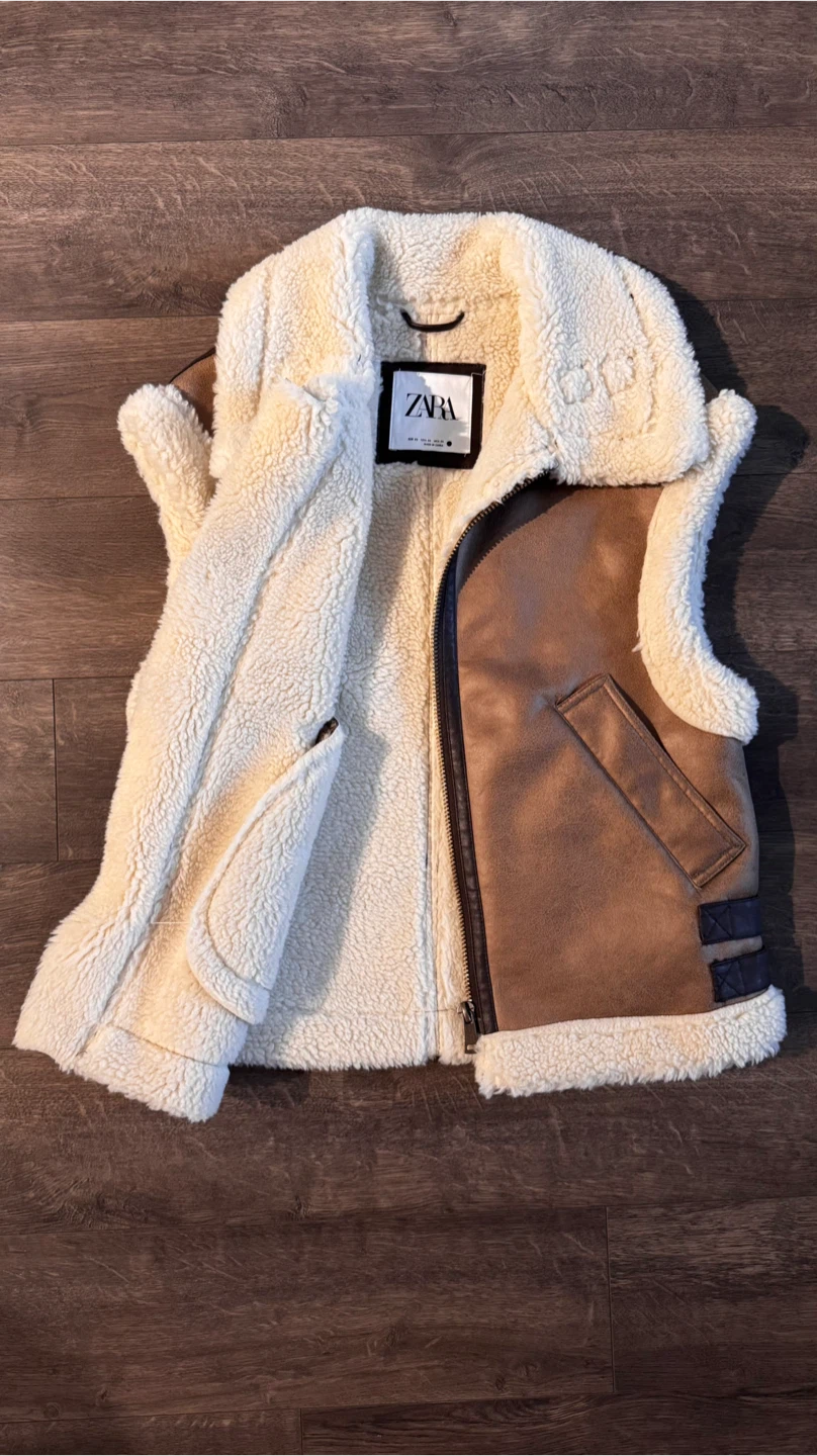 Zara Faux Leather & Sherpa Vest - Size XS - photo 3