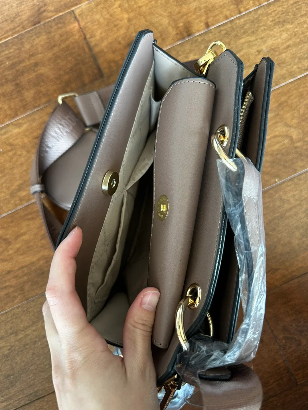 New Steve Madden Crossbody Bag image indicator(4)