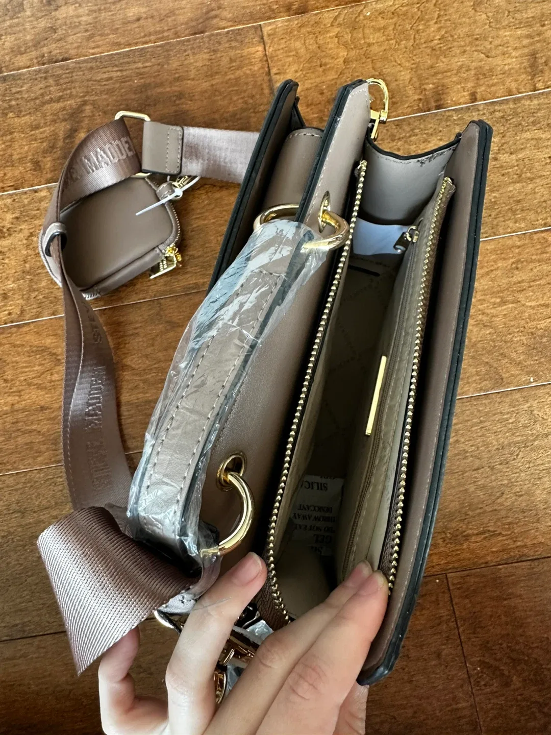 New Steve Madden Crossbody Bag image indicator(3)