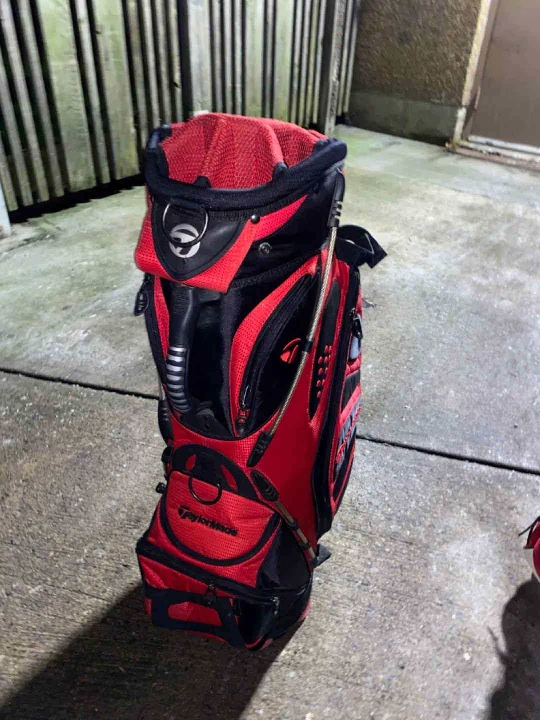 TaylorMade Golf Bag - Red & Black