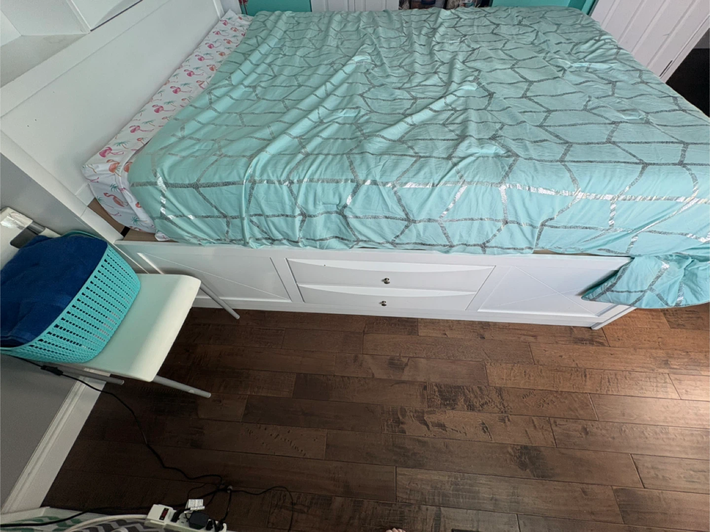 White Storage Bed Frame with Headboard - photo 2