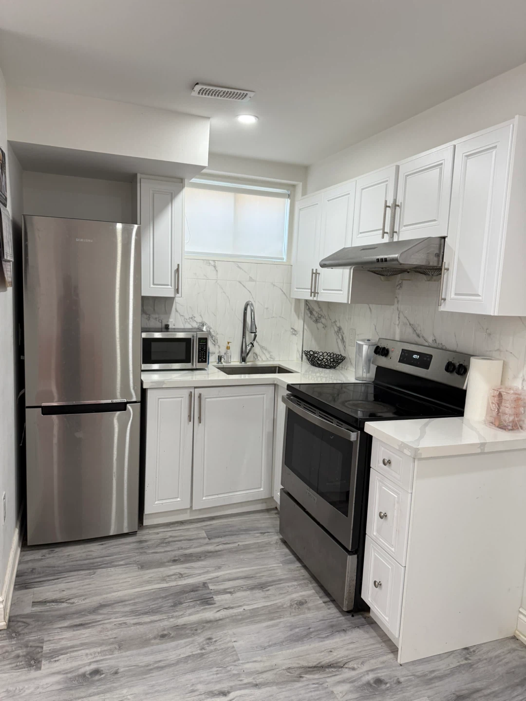 for rent Basement Apartments - photo 5