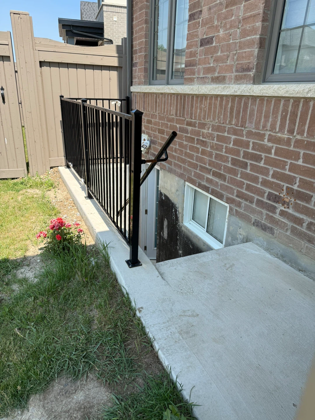 for rent Basement Apartments - photo 2