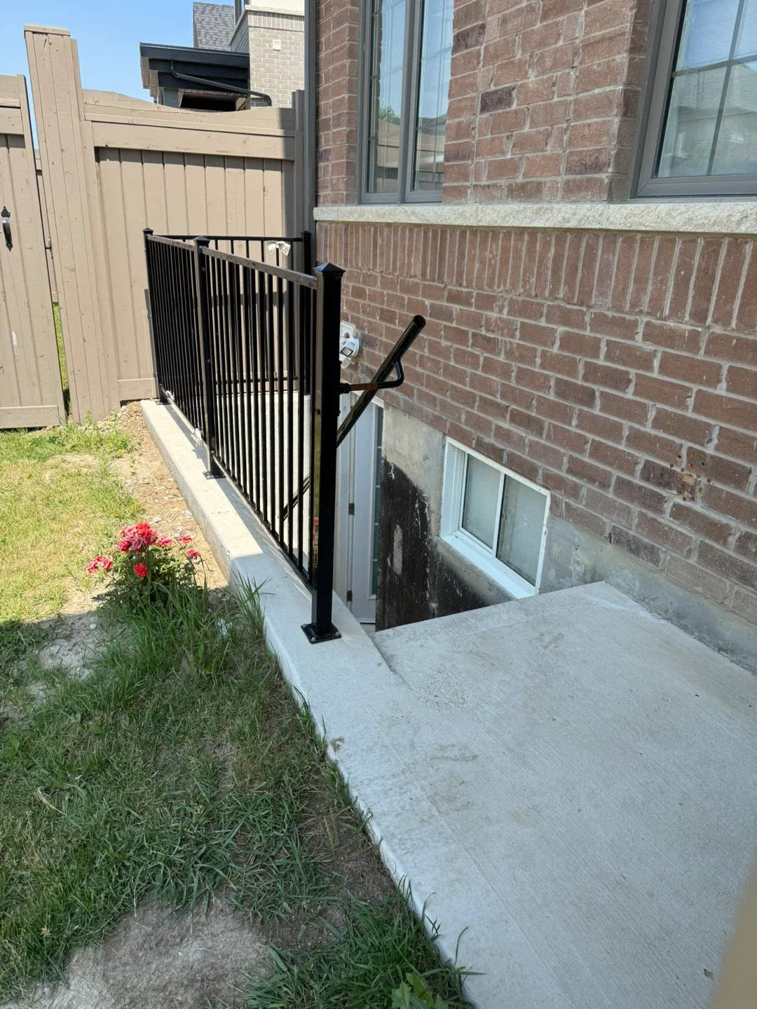 for rent Basement Apartments image indicator(2)