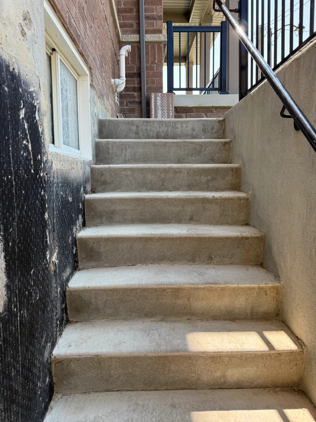 for rent Basement Apartments - photo 3