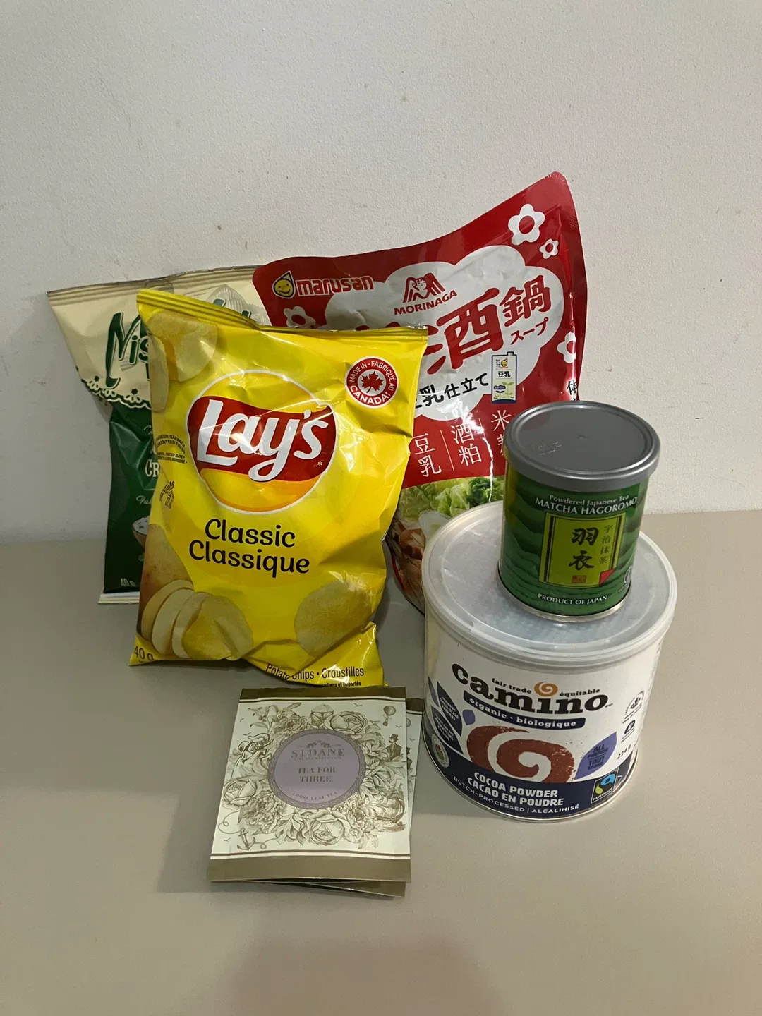 Free Chips & Cocoa Powder etc.