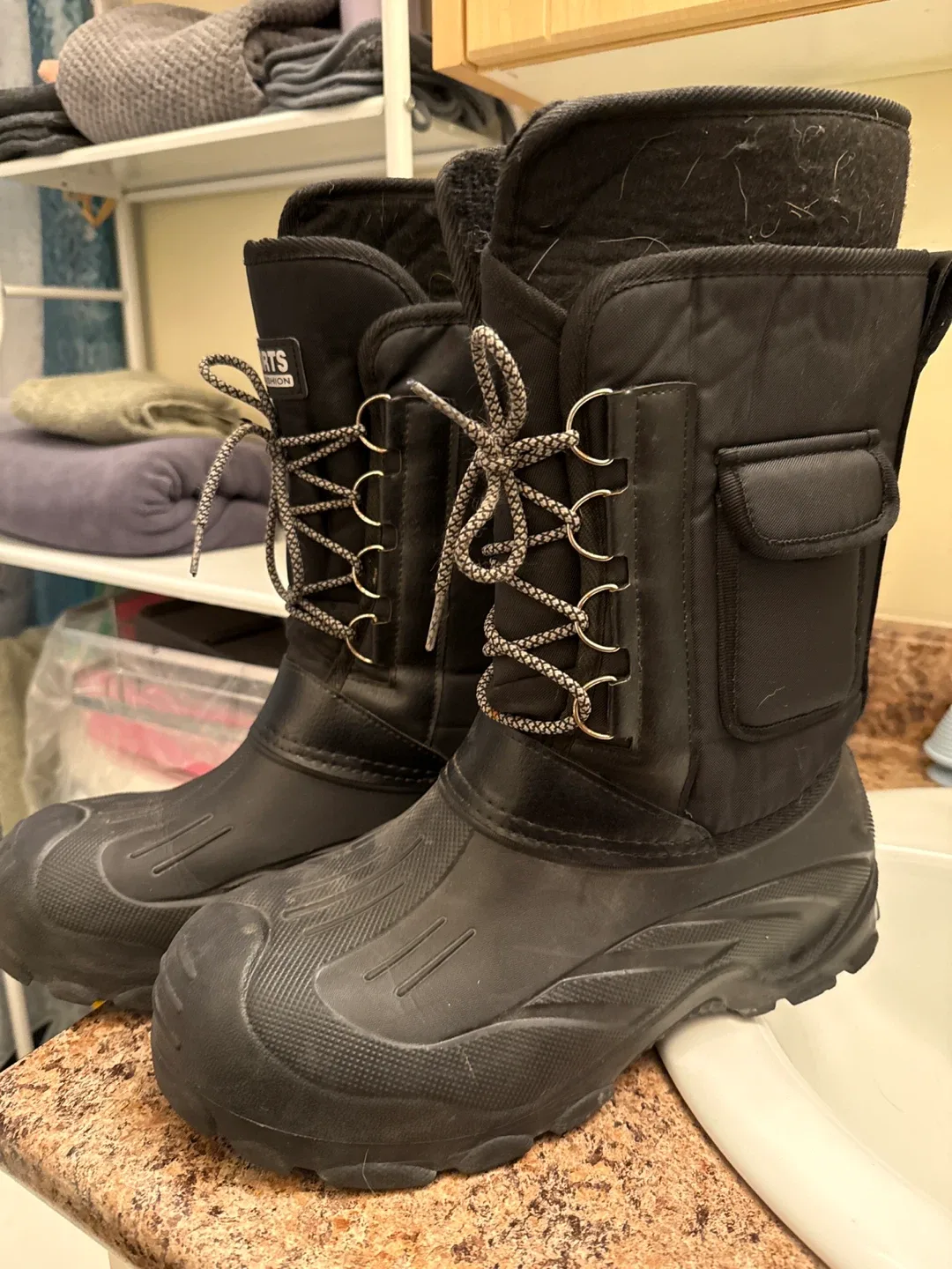 Sports Fashion Black Winter Boots Men’s Size 11