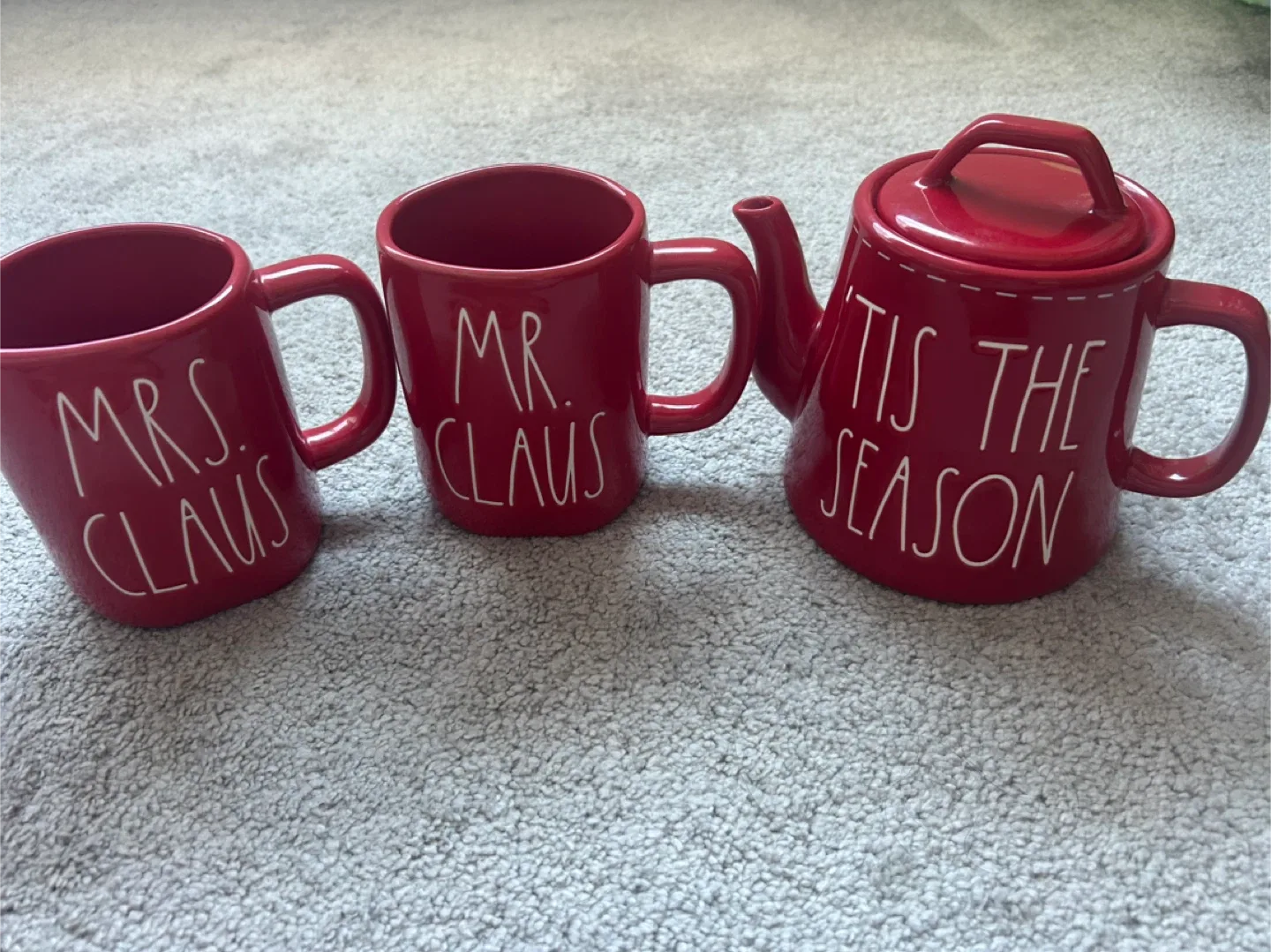 Rae Dunn christmas Teapot with 2 mugs image indicator(2)