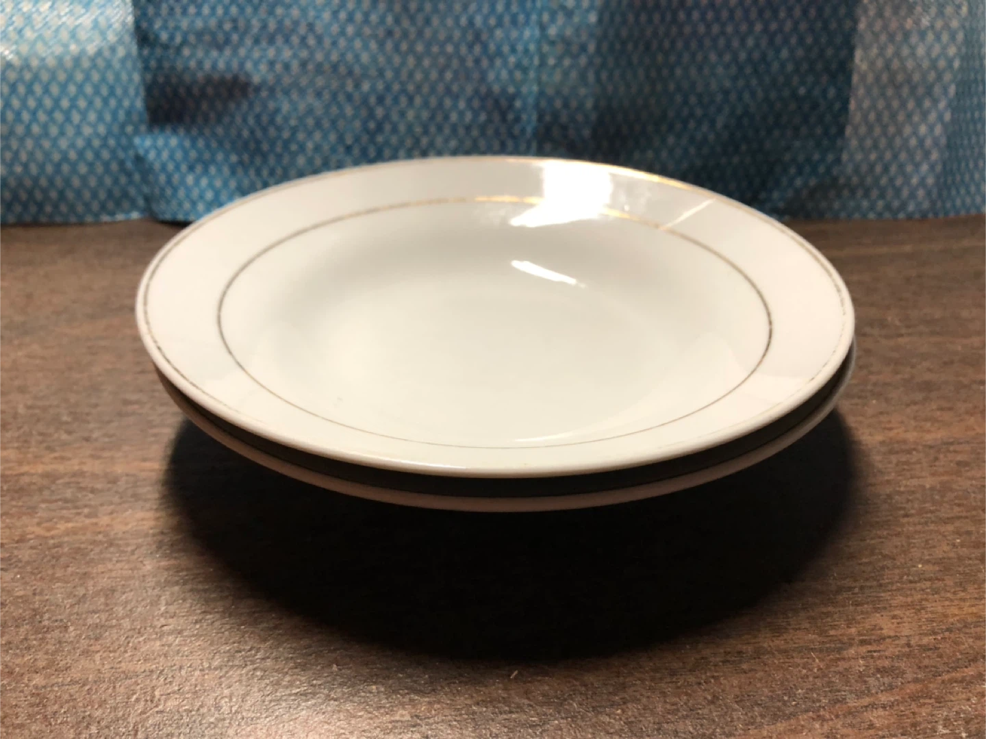 🆓White & Gold Rim Soup Bowls - photo 2