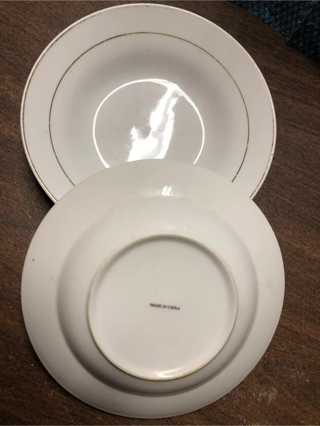 🆓White & Gold Rim Soup Bowls