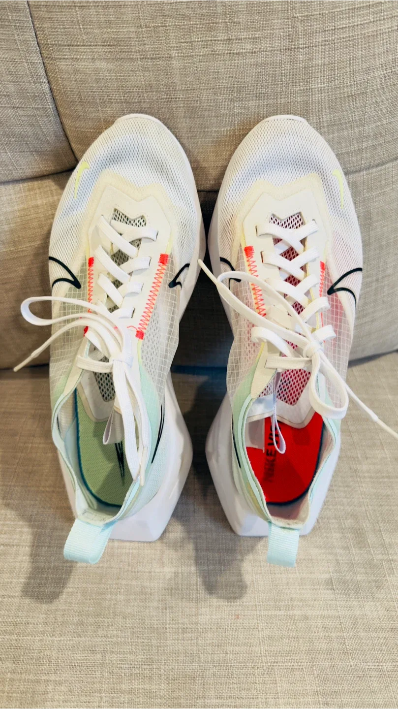 Nike Vista Flow Women's Running Shoes image indicator(2)