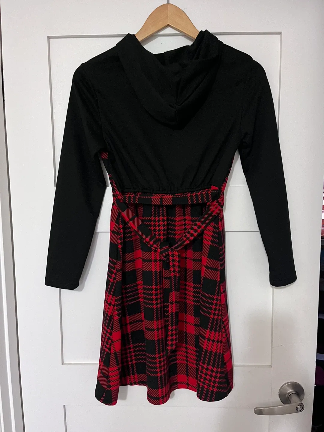Holiday Girls' Black & Red Plaid Hoodie Dress - Size 10Y image indicator(2)
