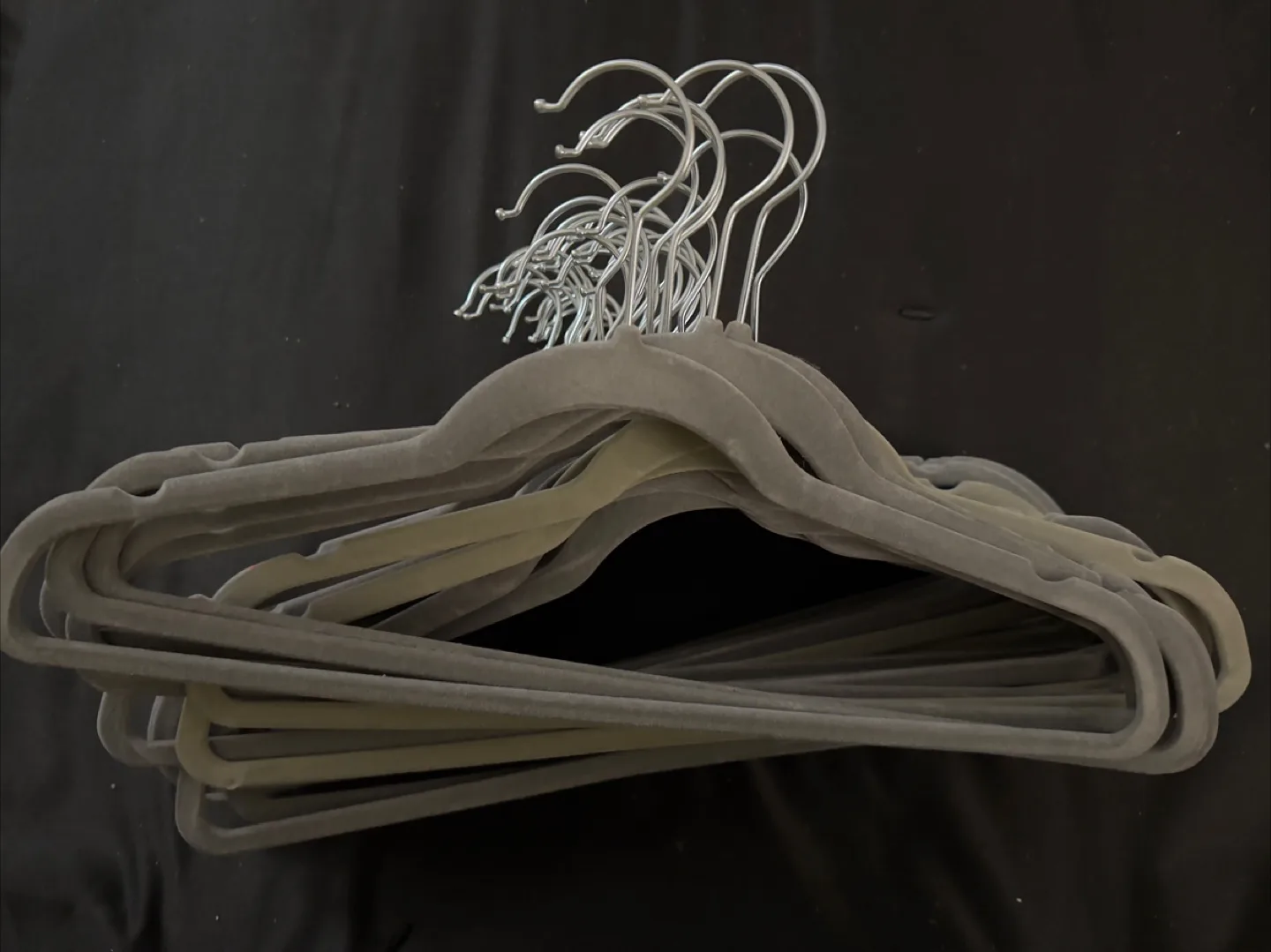 40pcs Gray Velvet Clothes Hangers