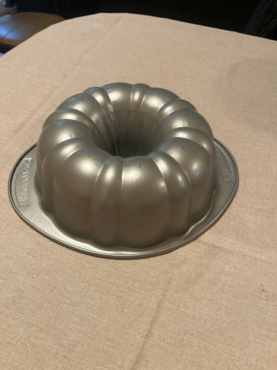 Farberware Bundt Pan - Silver image indicator(3)