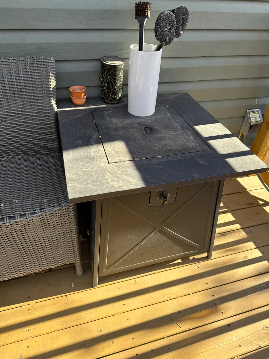 Outdoor Fire Pit Table image indicator(2)