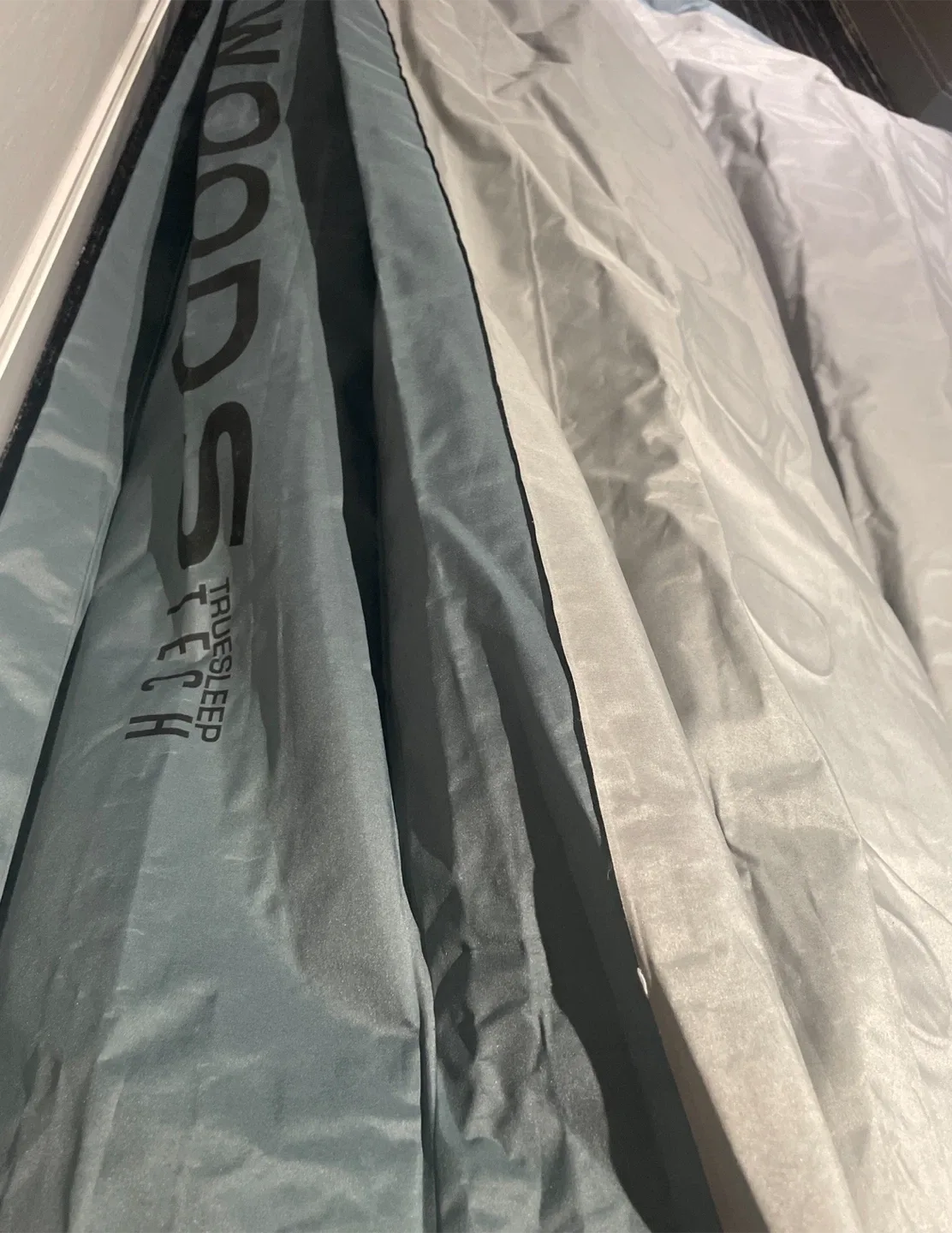 Queen Woods TrueSleep Tech Air Mattress image indicator(2)