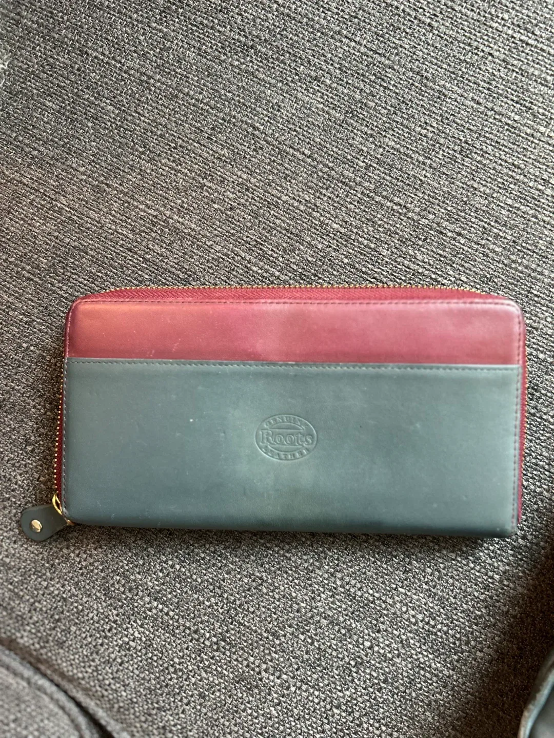 Roots Leather Wallet image indicator(2)