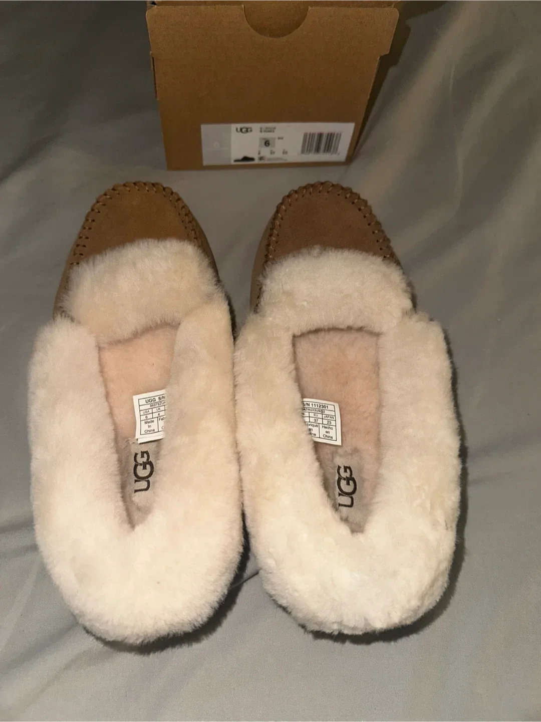 UGG Dakota Spill Seam 'Chestnut' image indicator(2)