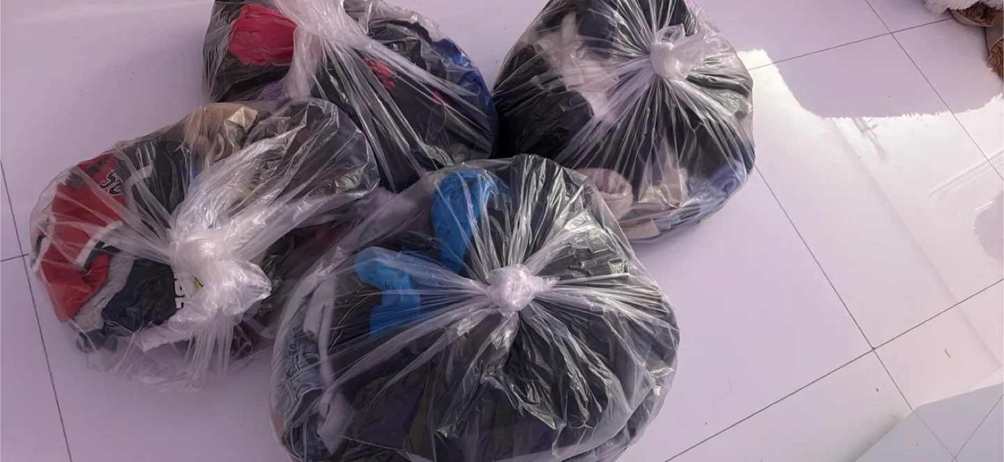 Bag of Used Clothing image indicator(5)