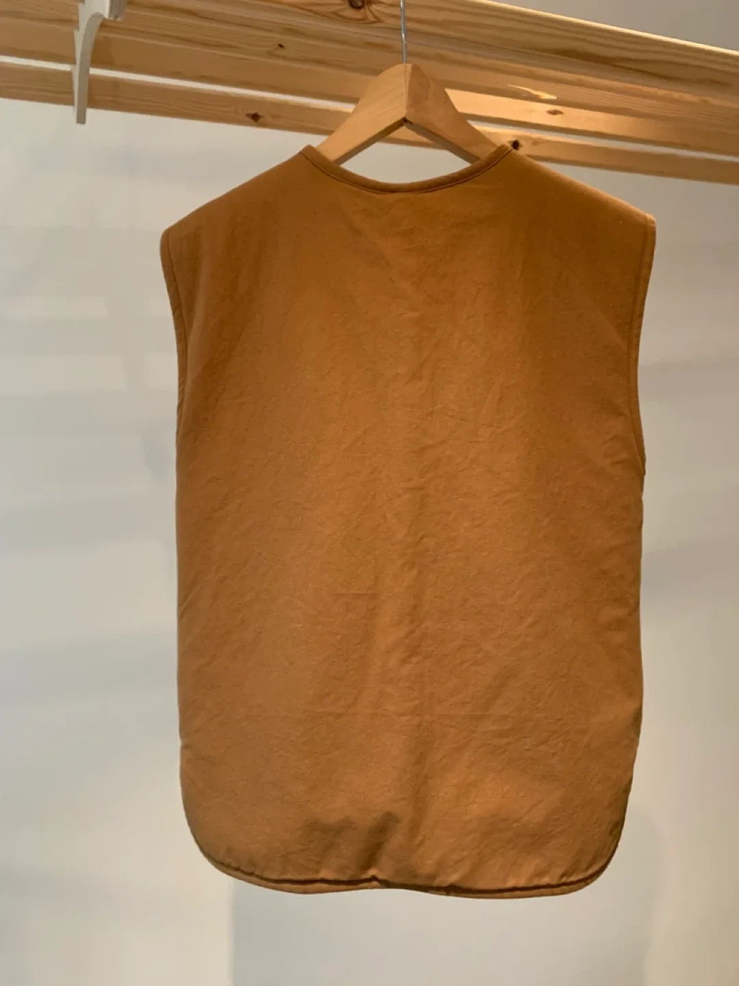 Wool Sherpa Reversible Vest (XS/S) image indicator(4)