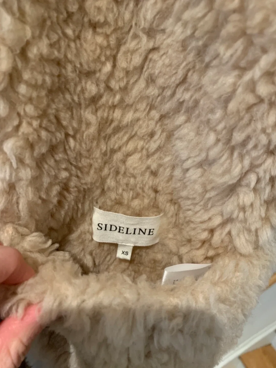 Wool Sherpa Reversible Vest (XS/S) image indicator(5)