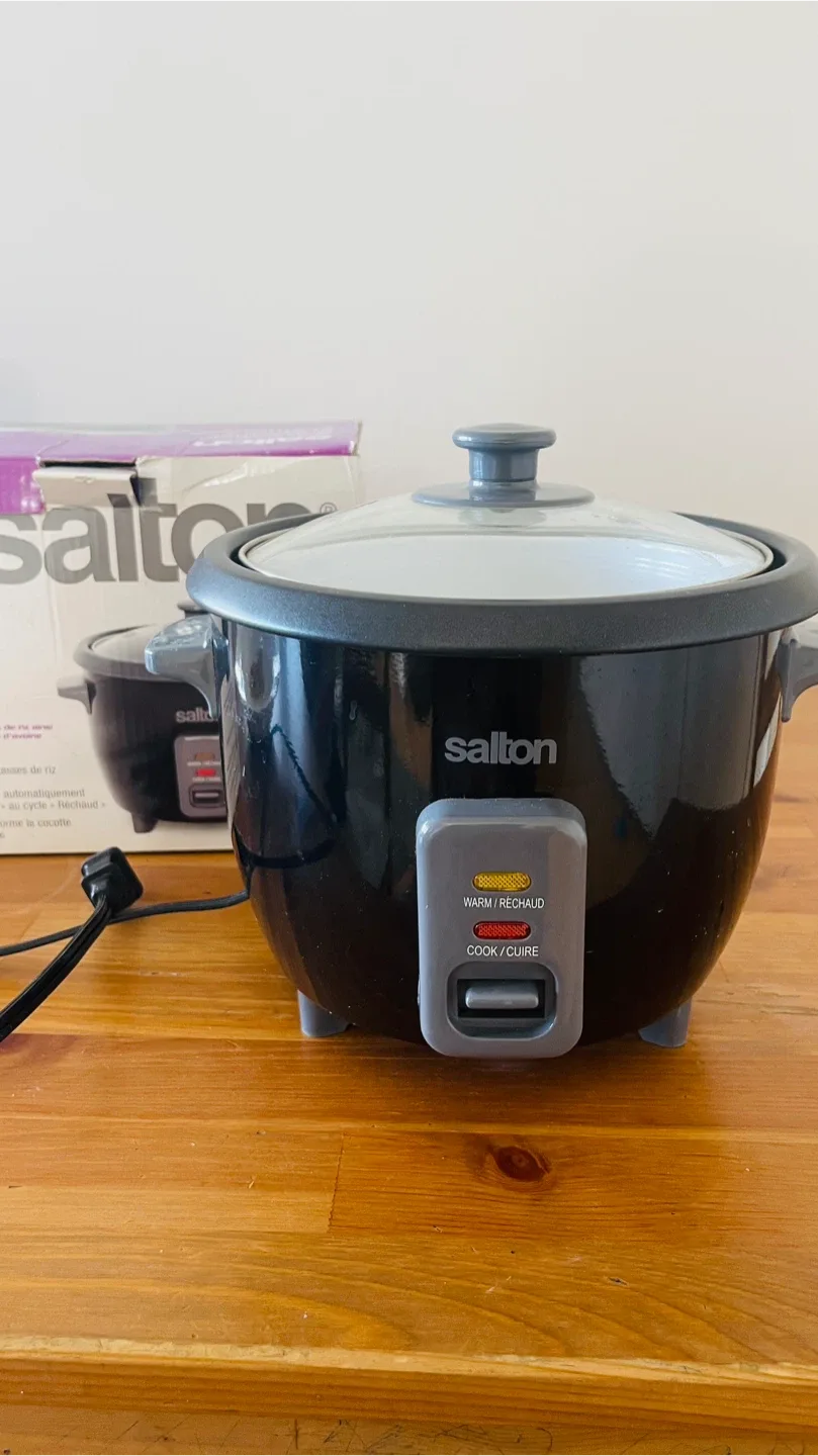 Salton Rice Cooker with Steamer Basket