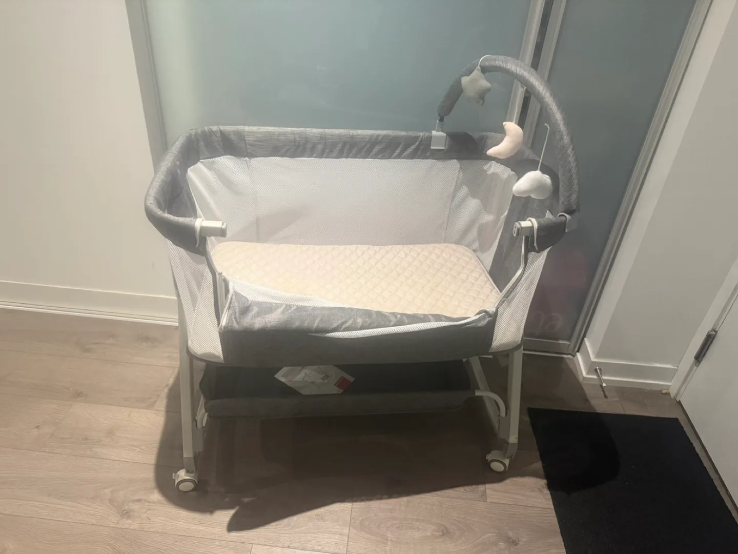 Grey Baby Bassinet with Mobile image indicator(2)