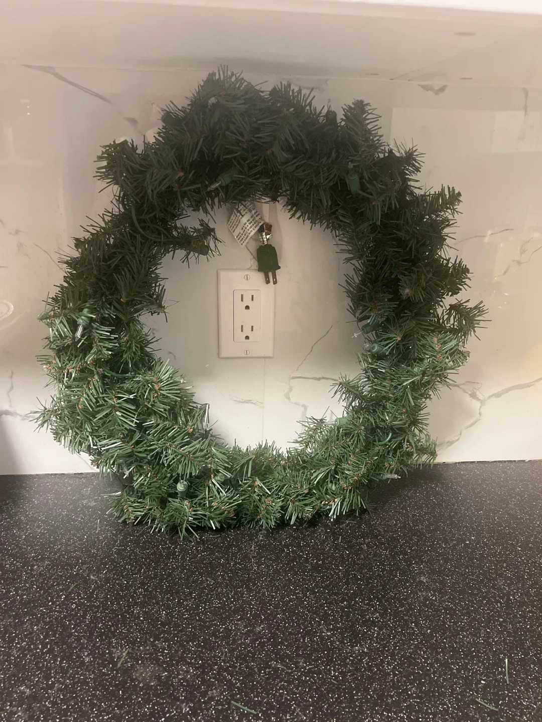 Christmas Wreath with Lights image indicator(4)