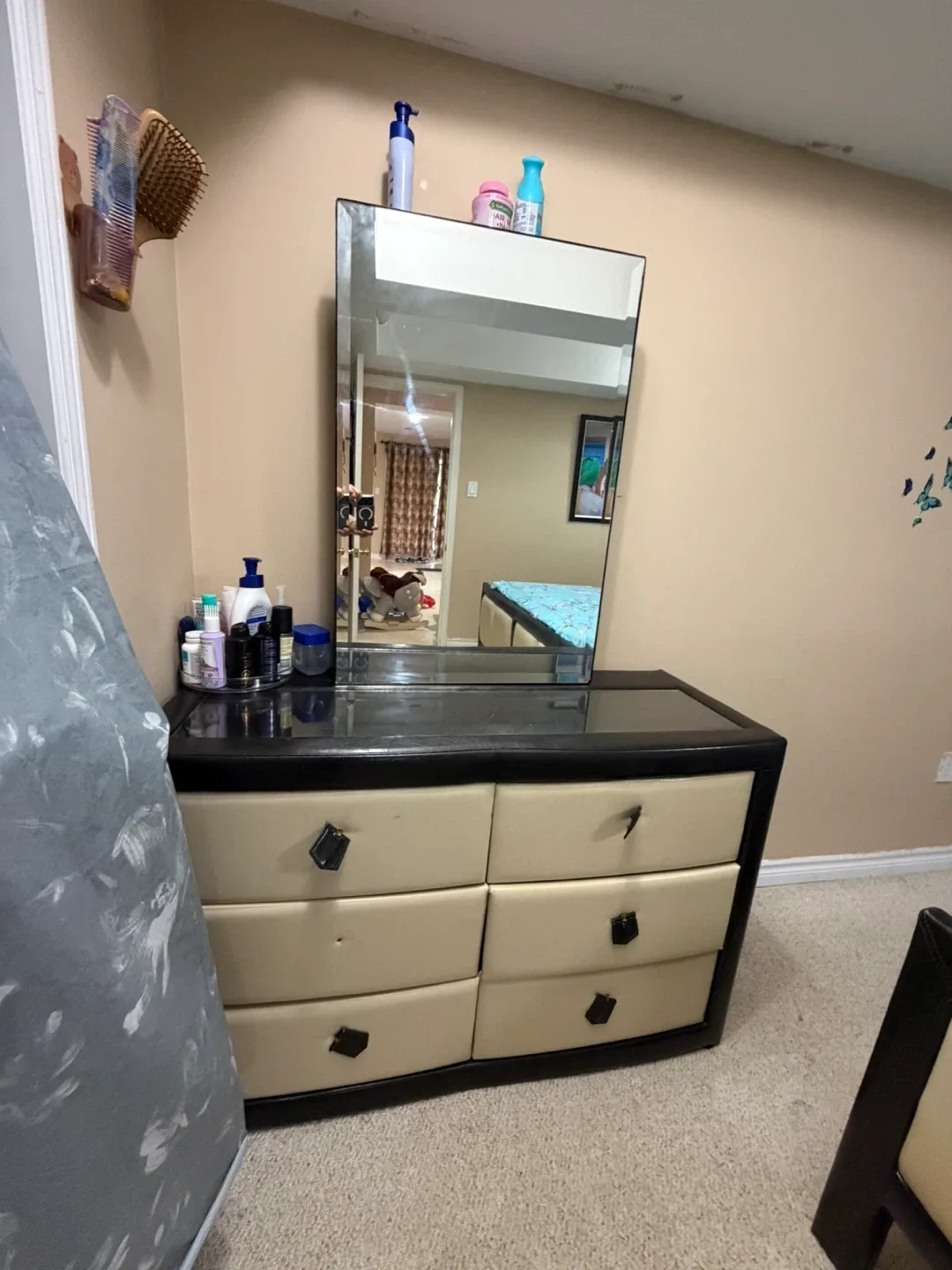 Bedroom Set - Bed, Dresser, Nightstands image indicator(3)