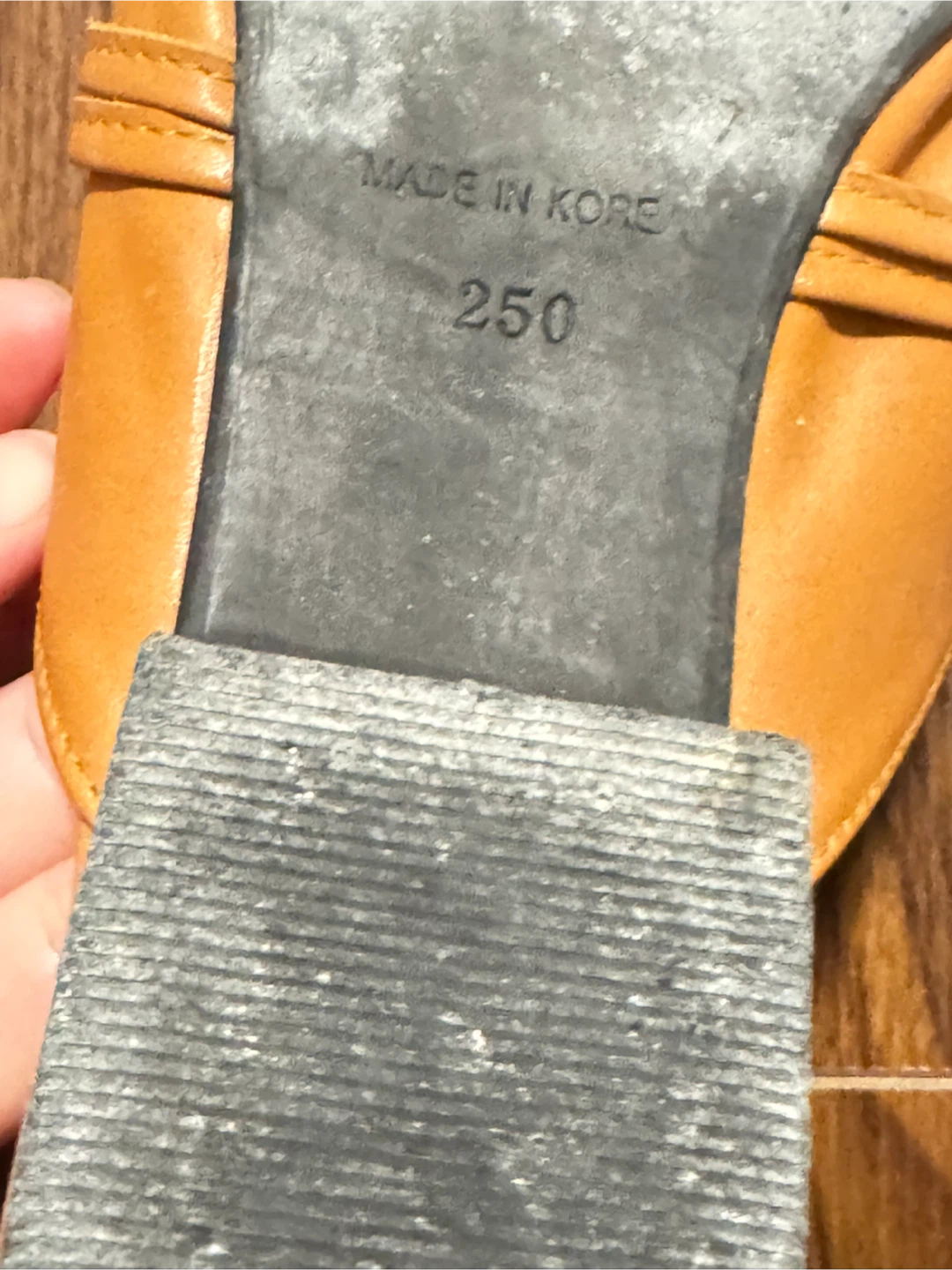 Tan Leather Mules - Size 250 (US 8) - photo 3