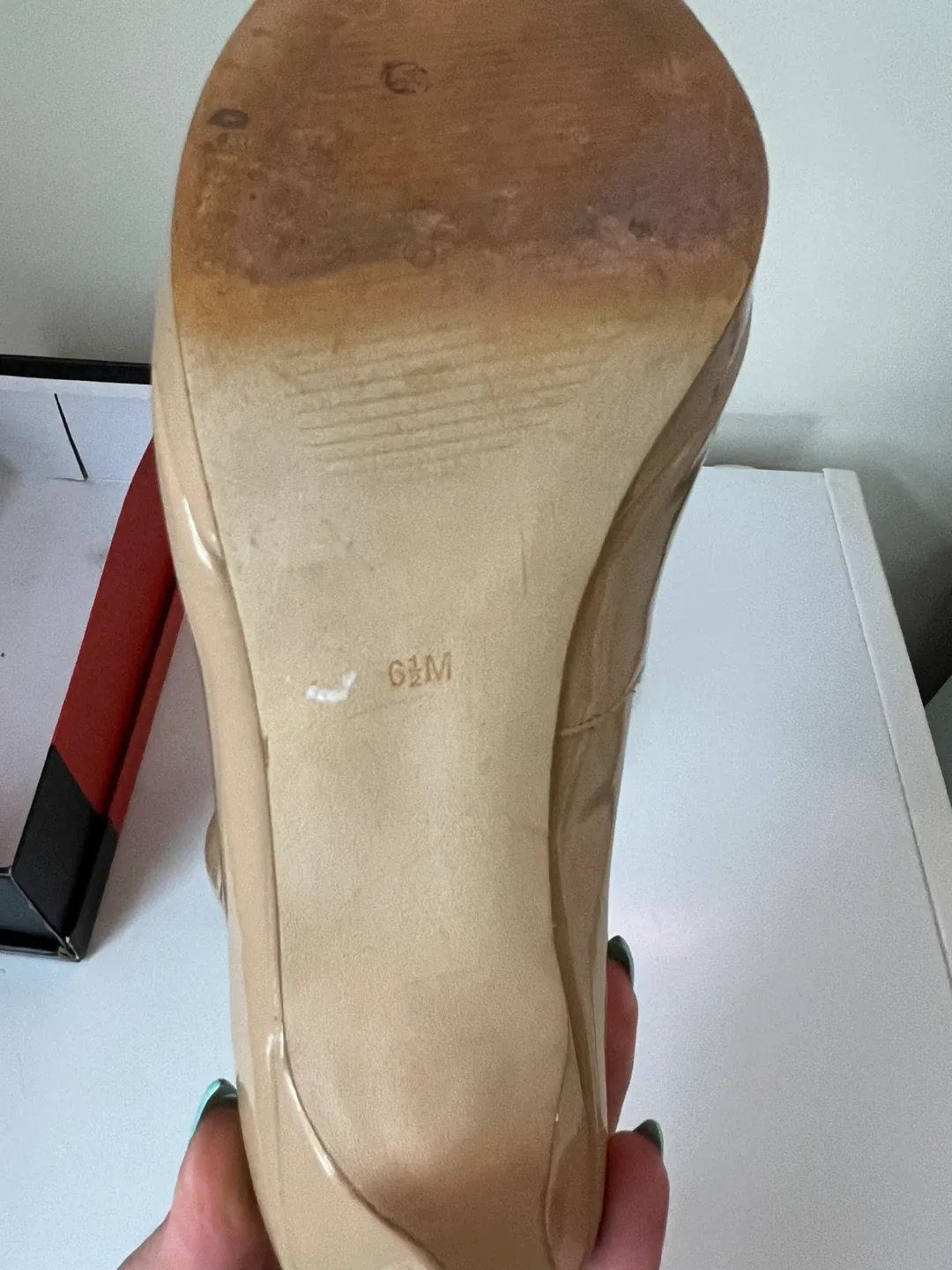 Guess Beige Heels - Size 6.5 image indicator(5)