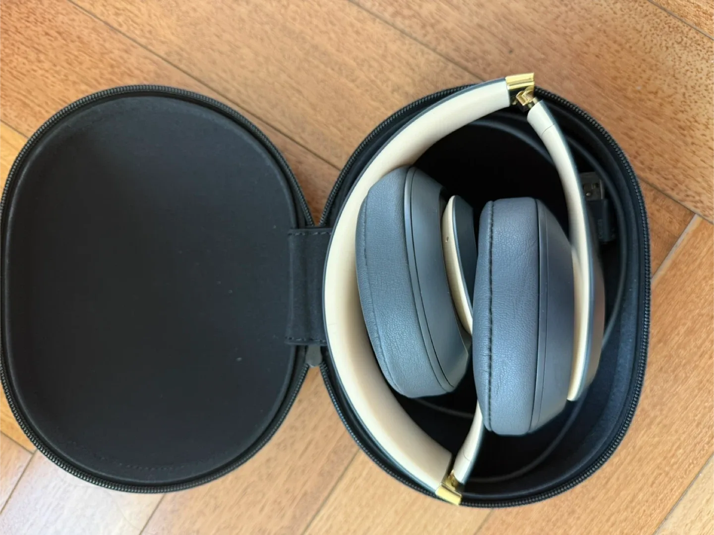 Beats Studio3 Wireless Headphones - Blue image indicator(5)