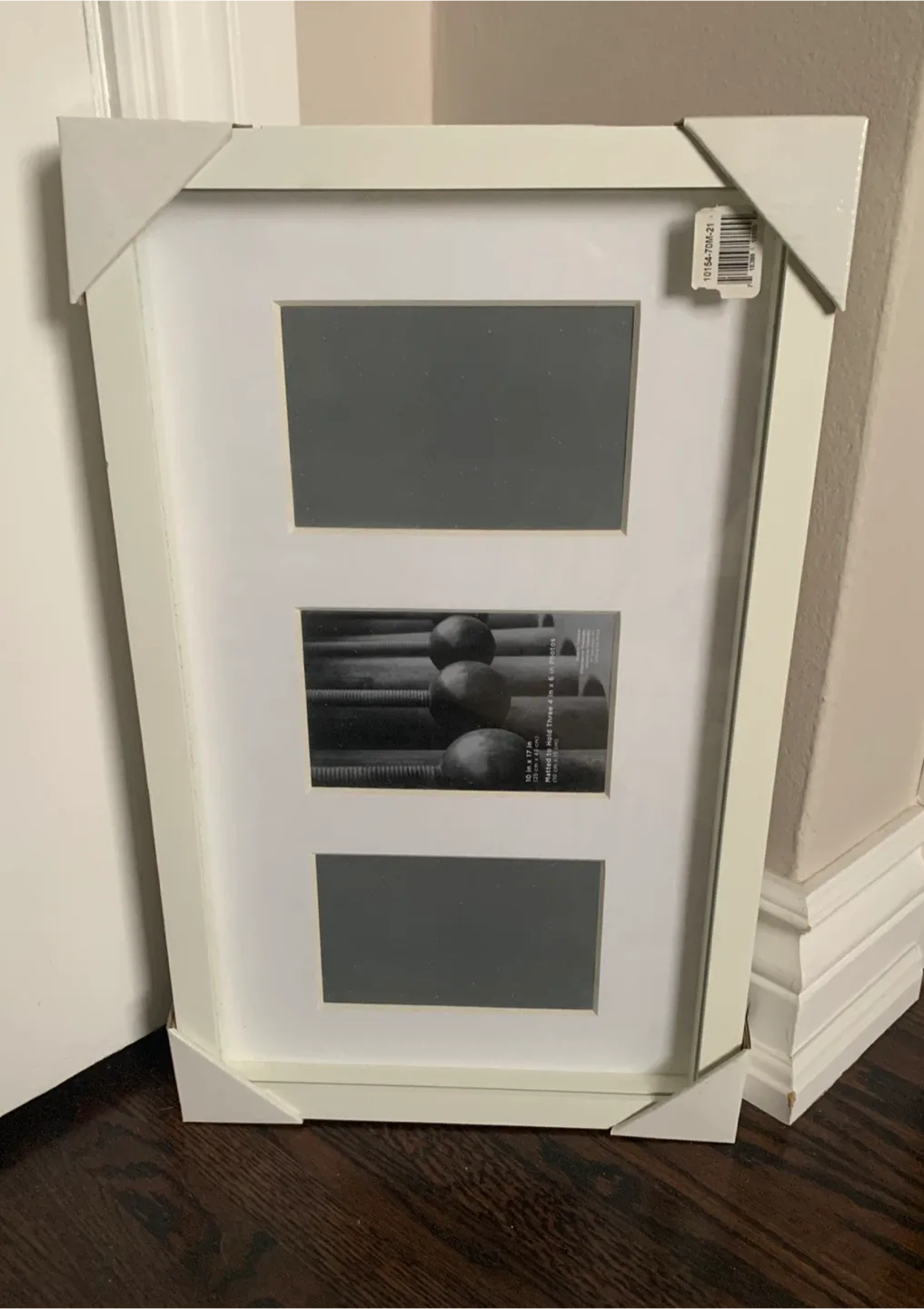 Never used - Home Sense Wall Photo/Picture Frame