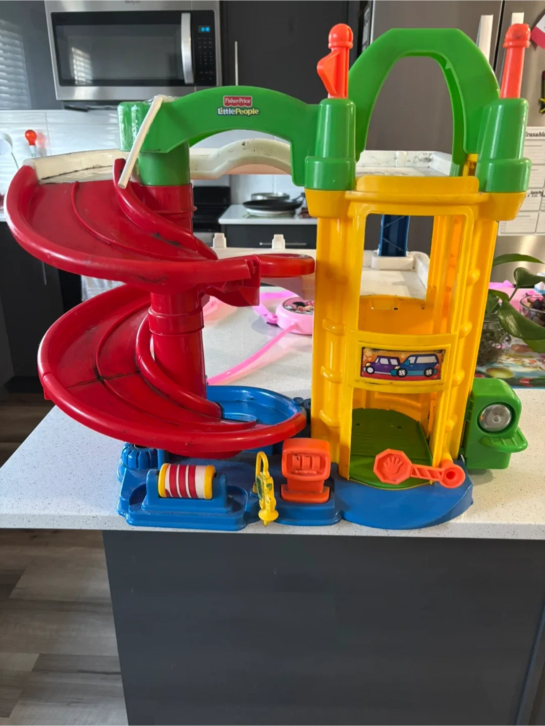 Fisher-Price Little People Rampway Garage