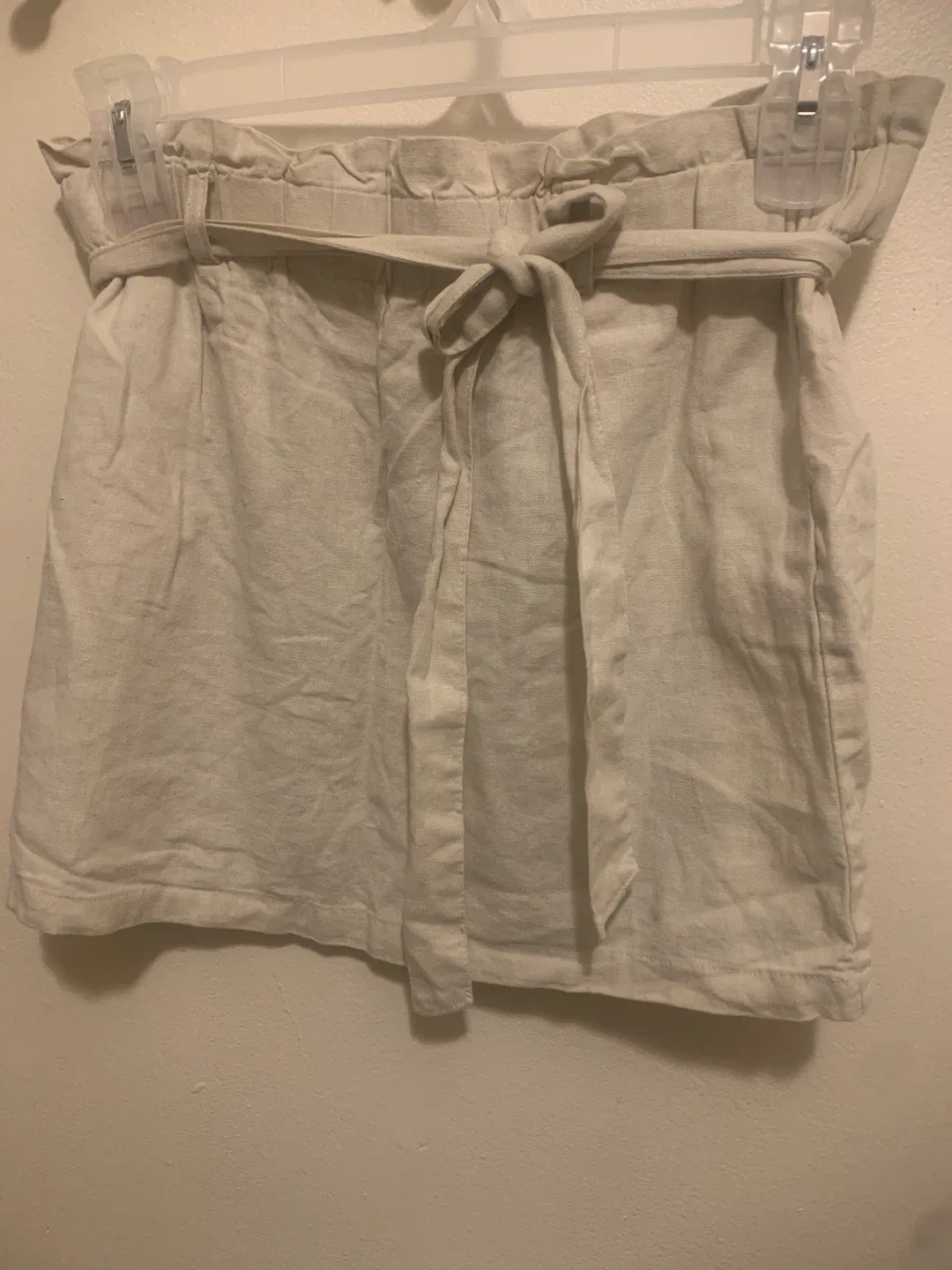 Paper Bag Style Beige Skirt 🆓 🥕