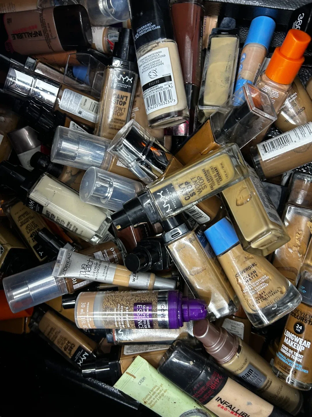 Assorted Cosmetics & Beauty Products 4-5$$$$ image indicator(3)