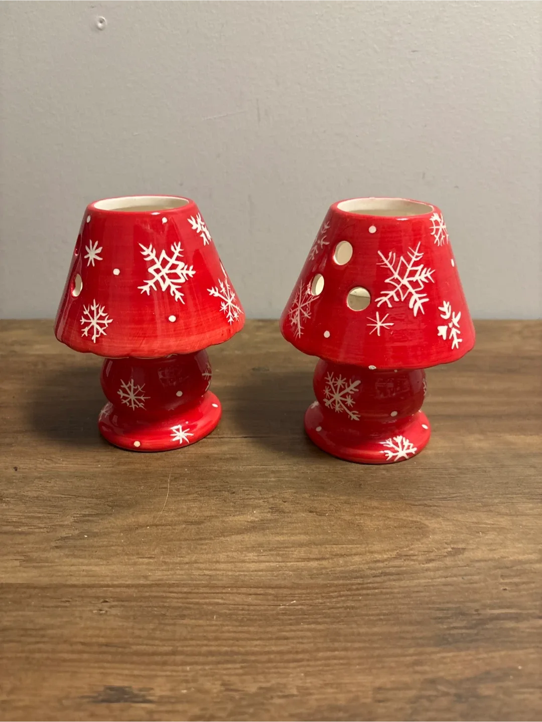 New Snowflake Tealight Holders (Set of 2) image indicator(2)