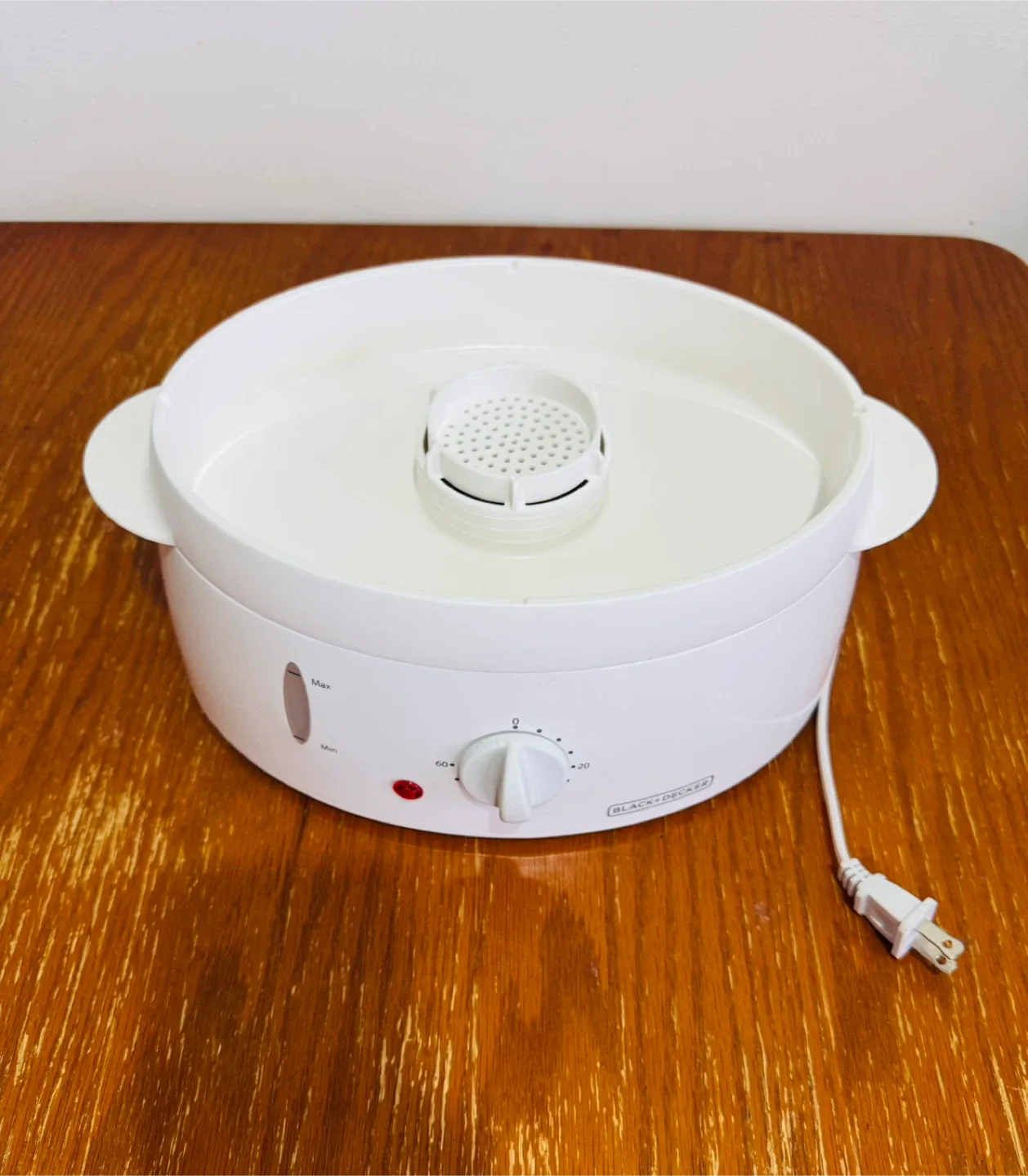 Black+Decker 4 Quart Steamer & Rice Cooker image indicator(3)