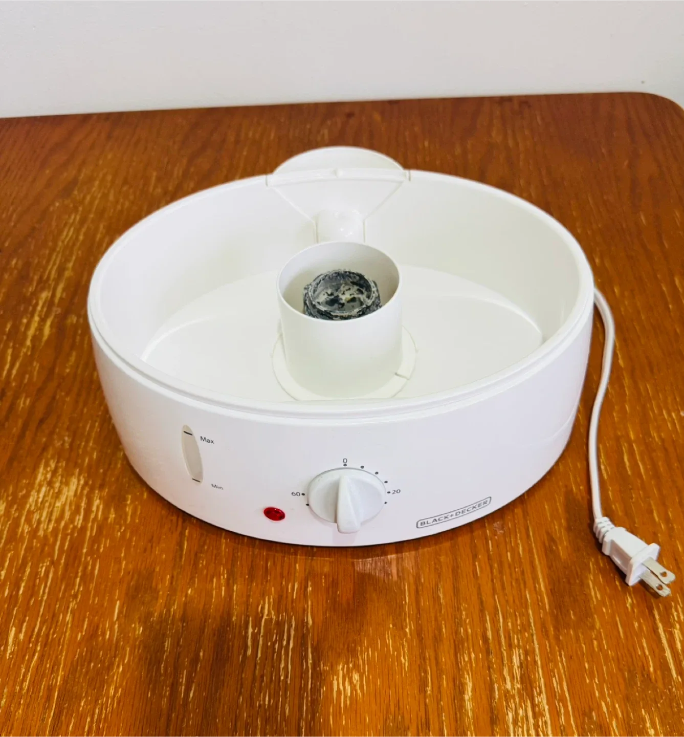 Black+Decker 4 Quart Steamer & Rice Cooker image indicator(4)