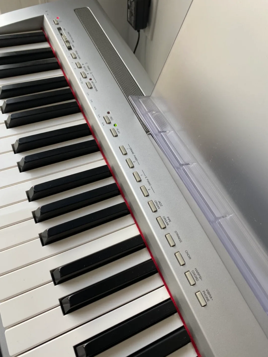 Yamaha P-95 Digital Piano image indicator(7)