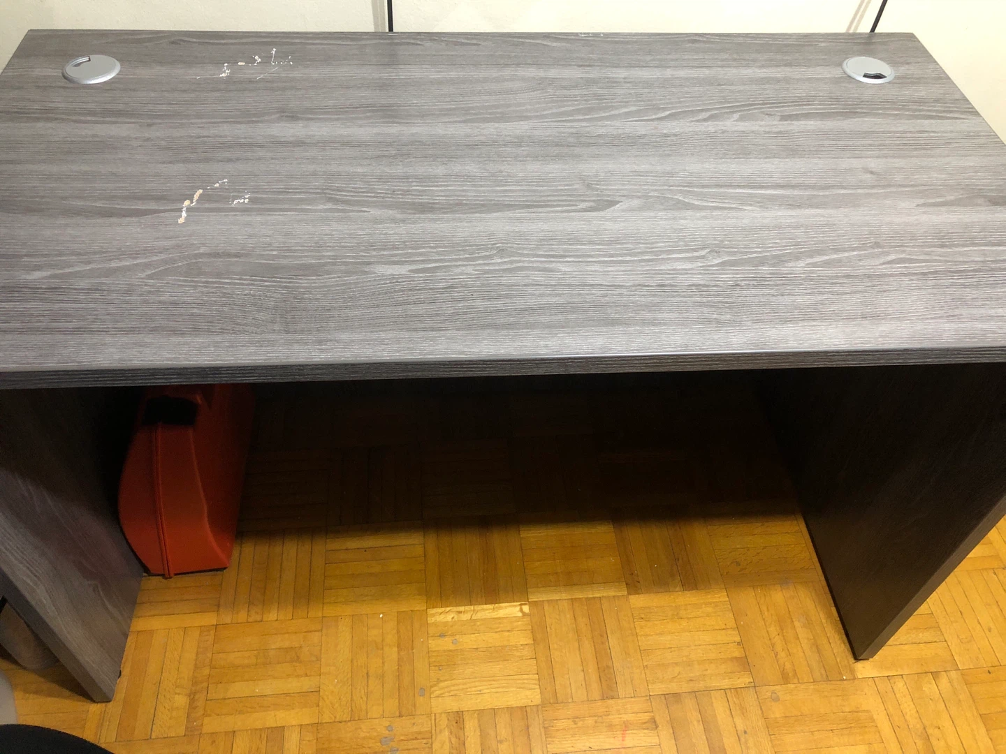 Heavy Grey Woodgrain Desk - photo 4