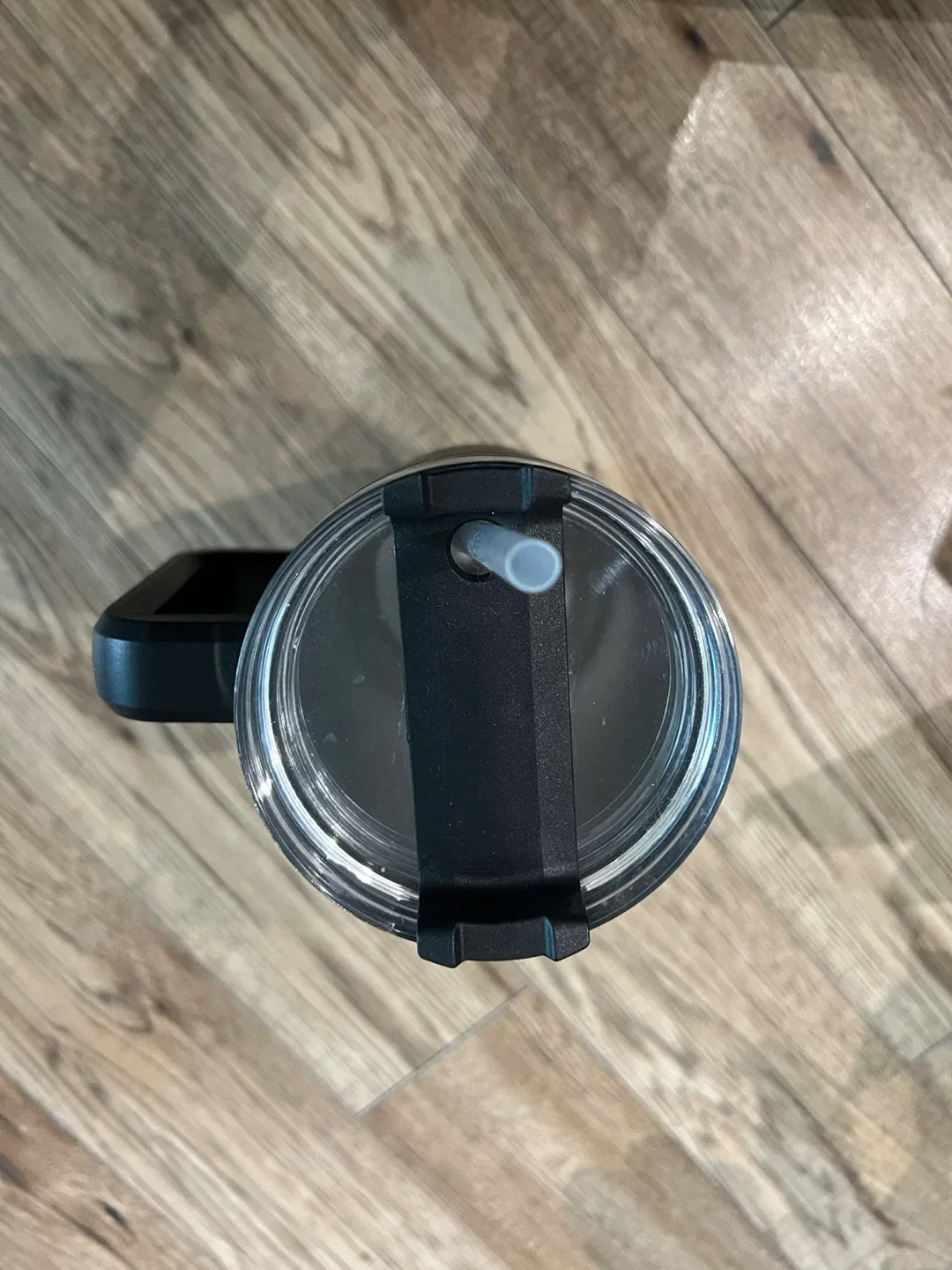 Black Tumbler with Handle image indicator(2)
