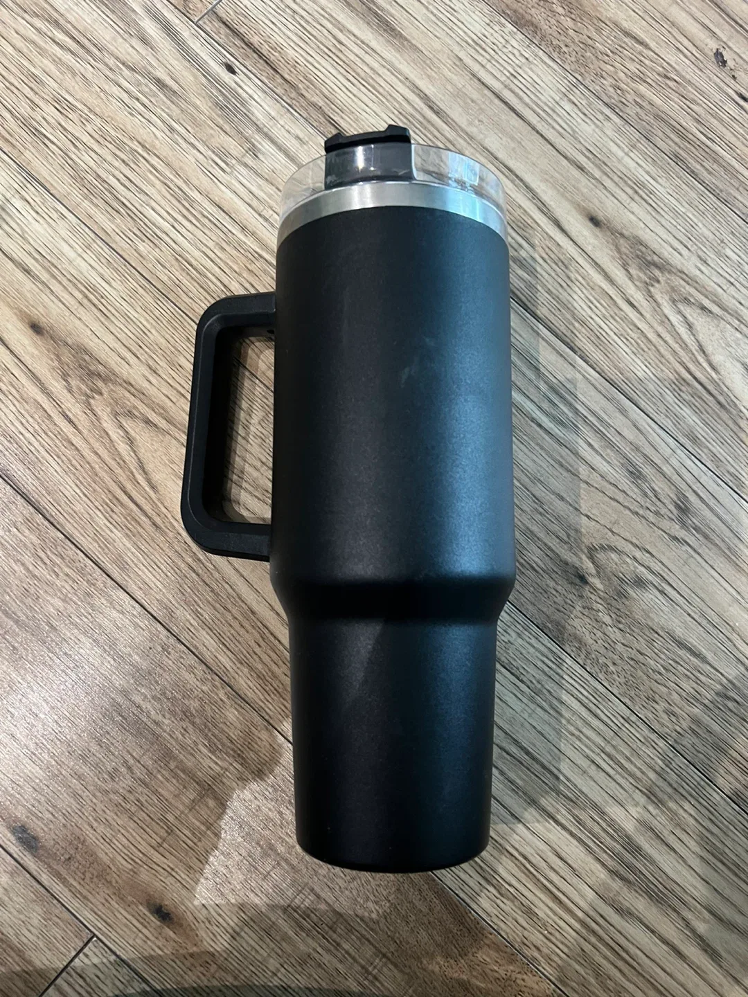Black Tumbler with Handle image indicator(3)