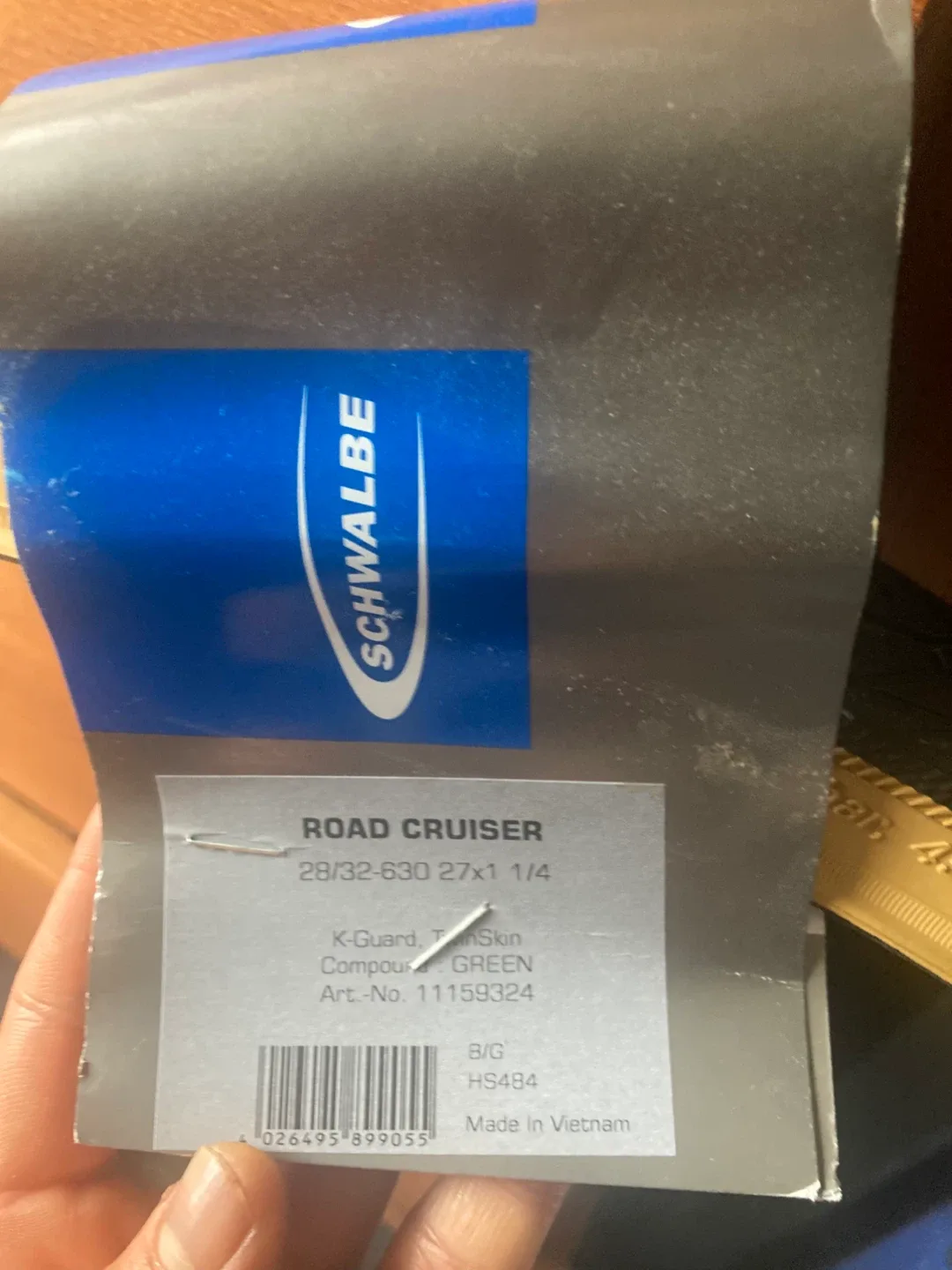 Schwalbe Road Cruiser Bike Tire 27 x 1 1/4 image indicator(2)