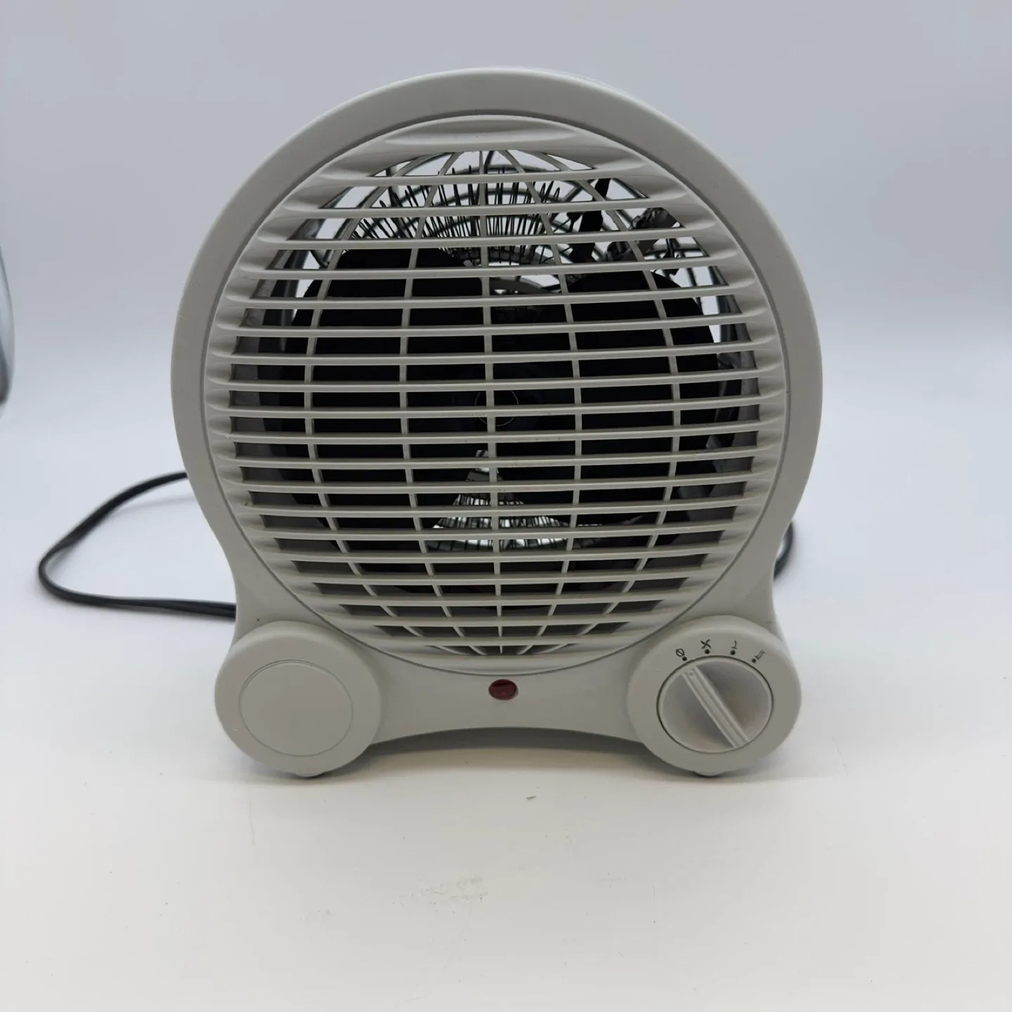 Intertek Portable Heating Fan (3 Heat Settings)